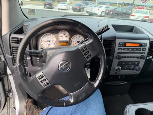 Used 2008 Nissan Titan PRO-4X image 10