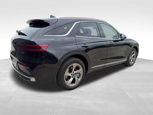 Certified 2026 Genesis GV70 2.5T Advanced AWD/4WD image 5