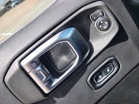 Used 2023 Jeep Gladiator Rubicon w/ Cold Weather Group AWD/4WD image 22