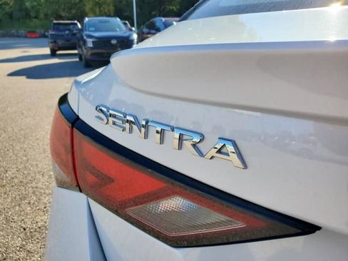 New 2025 Nissan Sentra SR image 16