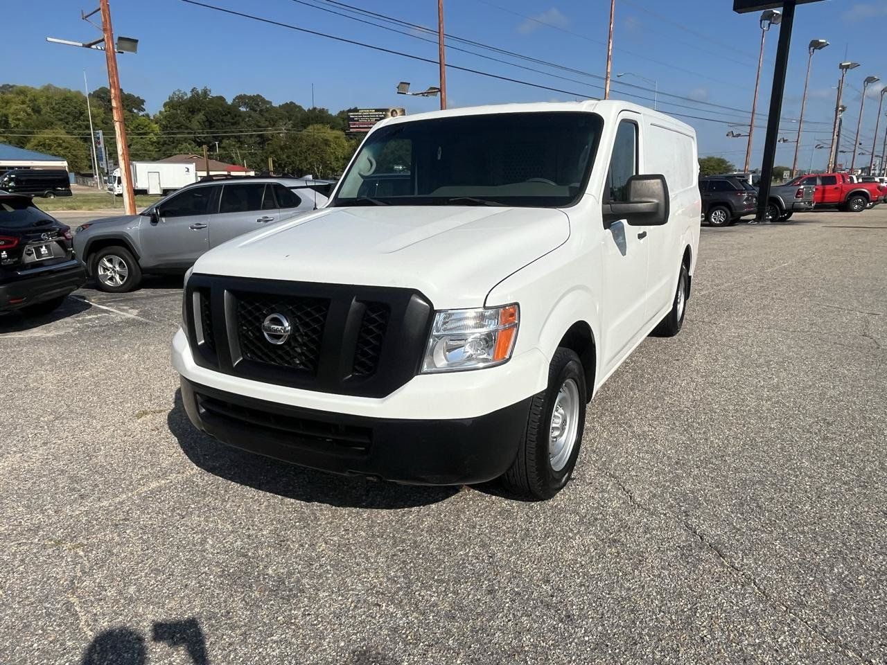 Used 2018 Nissan NV 2500 S RWD image 9