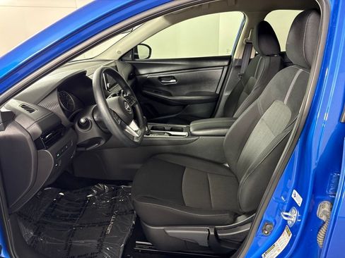 Used 2025 Nissan Sentra SV FWD image 24