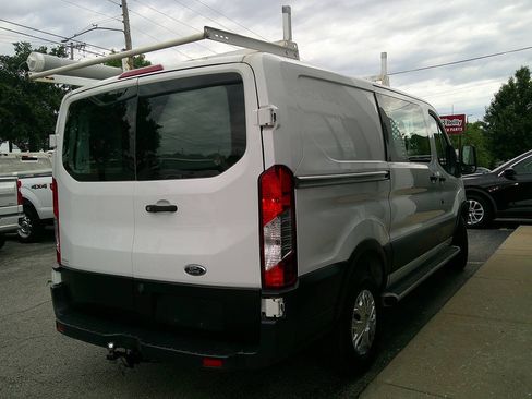 Used 2019 Ford Transit 250 130 Low Roof w/ Exterior Upgrade Package RWD image 5