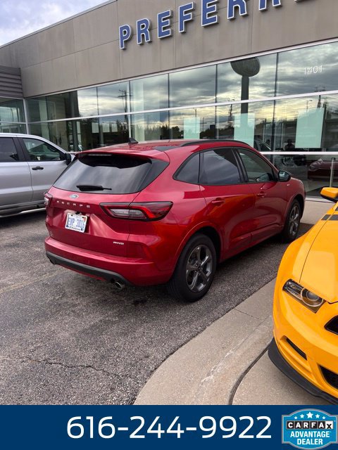 Used 2024 Ford Escape ST-Line w/ Tech Pack #1 AWD/4WD image 12
