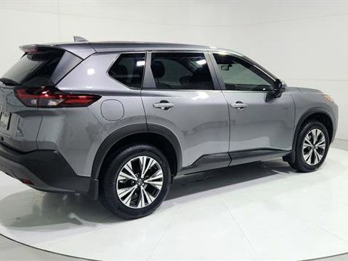 Used 2023 Nissan Rogue SV image 8