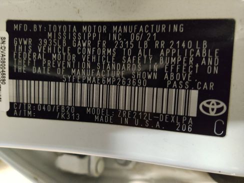 Used 2021 Toyota Corolla LE w/ Carpet Mat Package (TMS) FWD image 33