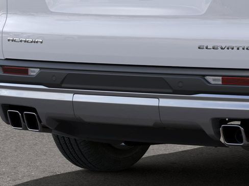 Used 2025 GMC Acadia Elevation image 14