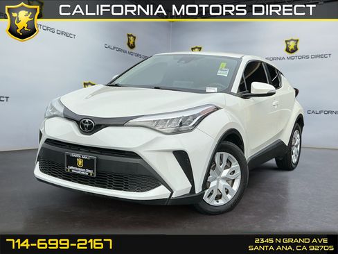 Used 2021 Toyota C-HR LE image 1