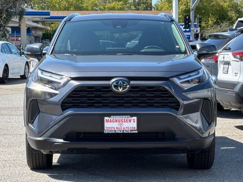 Certified 2025 Toyota RAV4 XLE AWD/4WD image 8