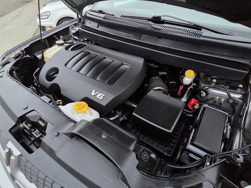 Used 2019 Dodge Journey GT image 37