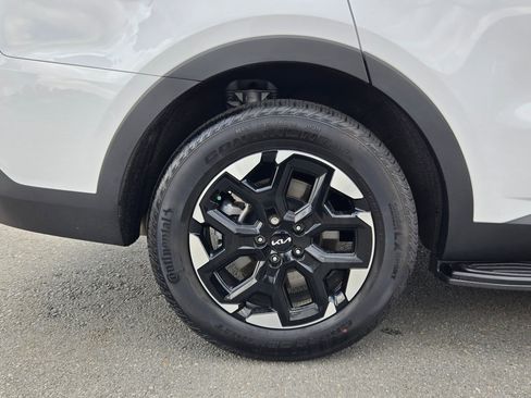Used 2025 Kia Sorento S w/ Panoramic Sunroof Package FWD image 17