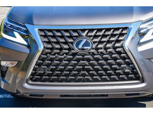 Used 2023 Lexus GX 460 Premium w/ Premium Plus Package AWD/4WD image 7