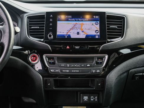 Used 2023 Honda Ridgeline Black Edition image 3