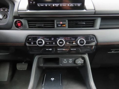 New 2025 Honda Pilot TrailSport image 22