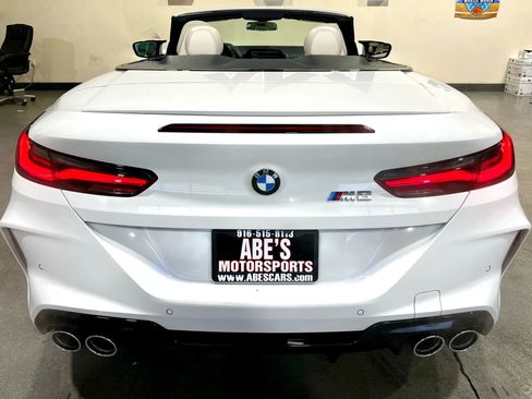Used 2020 BMW M8 Convertible image 9