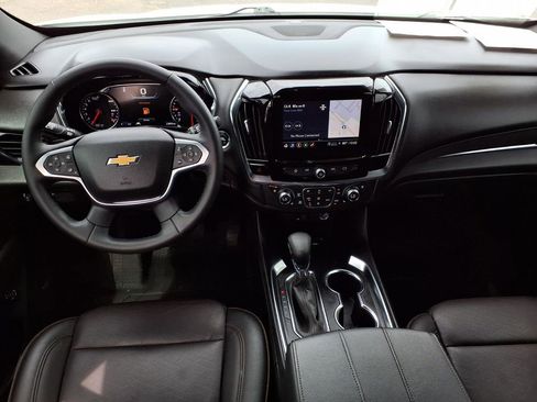 Used 2023 Chevrolet Traverse High Country w/ LPO, Floor Liner Package FWD image 12