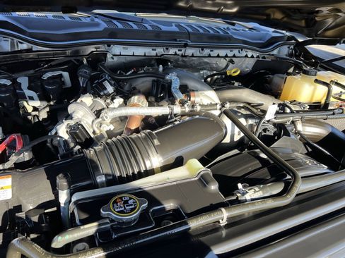 Used 2022 Ford F250 Lariat w/ Lariat Ultimate Package image 27