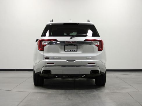 Used 2022 GMC Acadia Denali w/ Denali Technology Package image 5