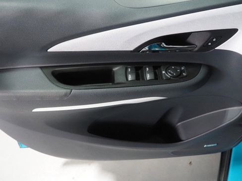 Used 2021 Chevrolet Bolt Premier w/ Infotainment Package image 53