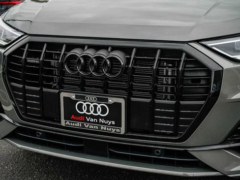 Used 2025 Audi Q3 2.0T Premium w/ Convenience Package AWD/4WD image 8