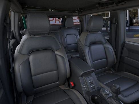 New 2025 Ford Bronco Outer Banks image 11