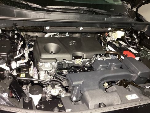 Used 2025 Toyota RAV4 XLE w/ Convenience Package image 24