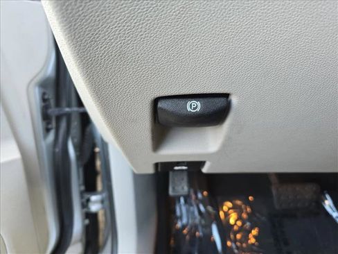 Used 2012 Cadillac CTS Luxury image 24