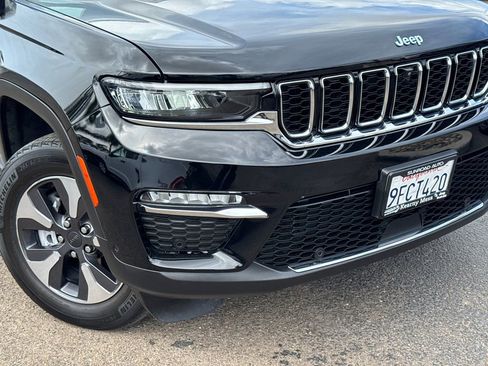 Used 2022 Jeep Grand Cherokee Limited 4xe w/ Luxury Tech Group II AWD/4WD image 6