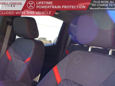 Used 2024 Chevrolet Colorado Z71 w/ Z71 Convenience Package 2 image 10