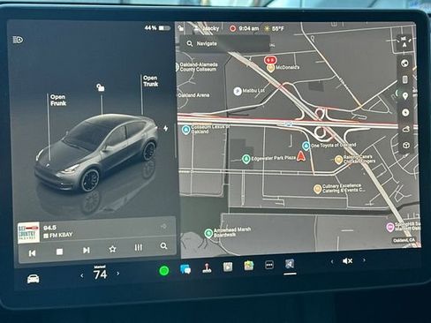 Used 2024 Tesla Model Y Performance image 22