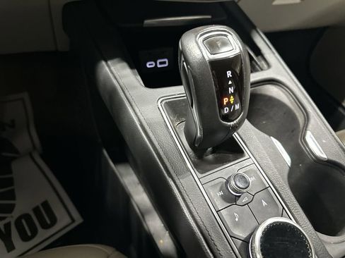 Used 2019 Cadillac XT4 Premium Luxury image 23