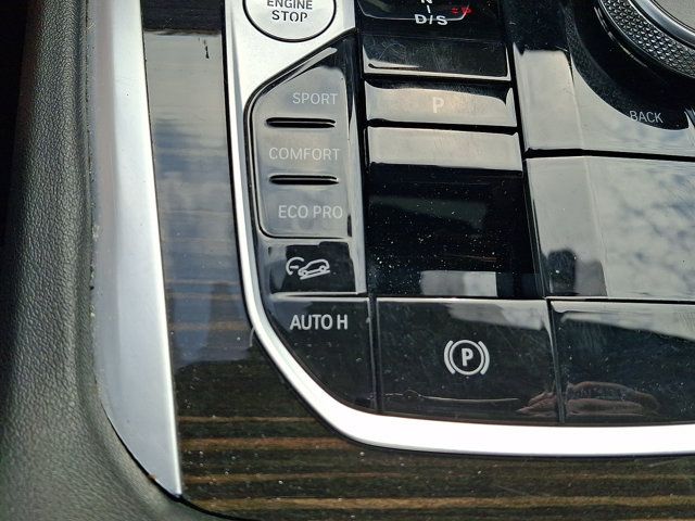 Used 2024 BMW X6 xDrive40i AWD/4WD image 27