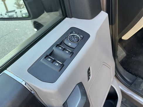 Used 2018 Ford F150 XLT w/ Equipment Group 301A Mid image 11