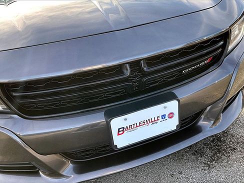 Used 2019 Dodge Charger SXT image 29