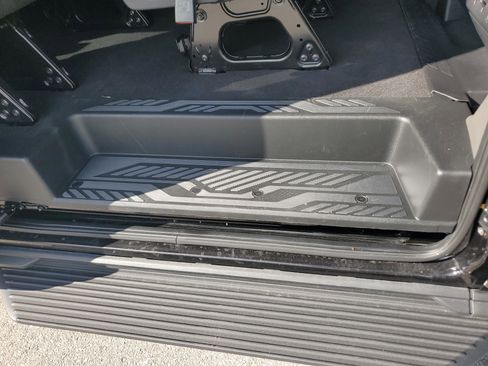 Used 2024 Ford Transit 350 XLT image 30