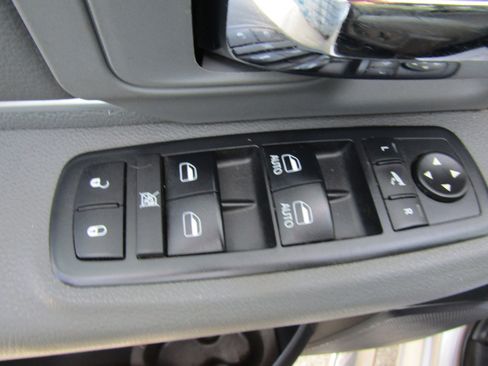 Used 2017 RAM 1500 Lone Star RWD image 21