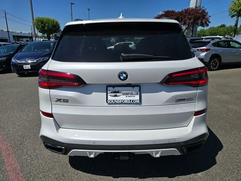 Used 2021 BMW X5 xDrive40i w/ M Sport Package AWD/4WD image 4