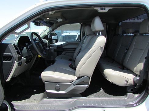 Used 2022 Ford F350 XL w/ Power Equipment Group image 20