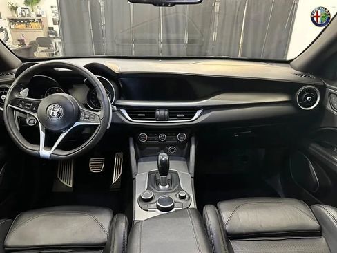 Used 2019 Alfa Romeo Stelvio Ti Sport w/ Quick Order Package 22S Sport AWD/4WD image 10