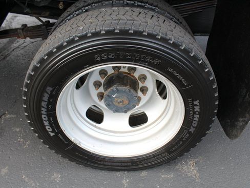Used 2022 RAM 5500 Tradesman AWD/4WD image 28