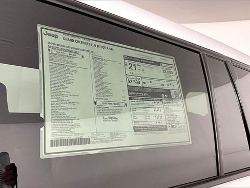 New 2025 Jeep Grand Cherokee L Altitude image 13