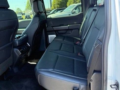 Used 2025 Ford F150 Lariat w/ Equipment Group 502A High AWD/4WD image 10