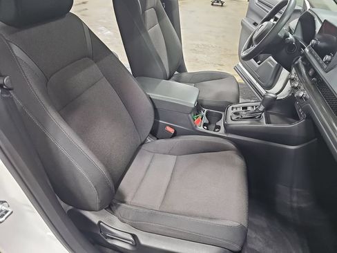 Used 2025 Honda CR-V EX image 10