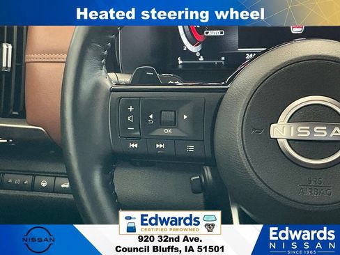 Used 2024 Nissan Pathfinder Platinum AWD/4WD image 24