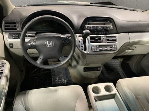 Used 2010 Honda Odyssey EX image 16