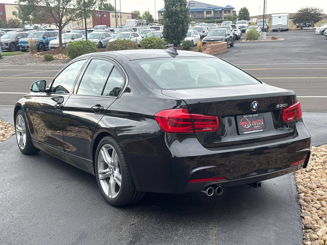 Used 2017 BMW 330i Sedan RWD image 16