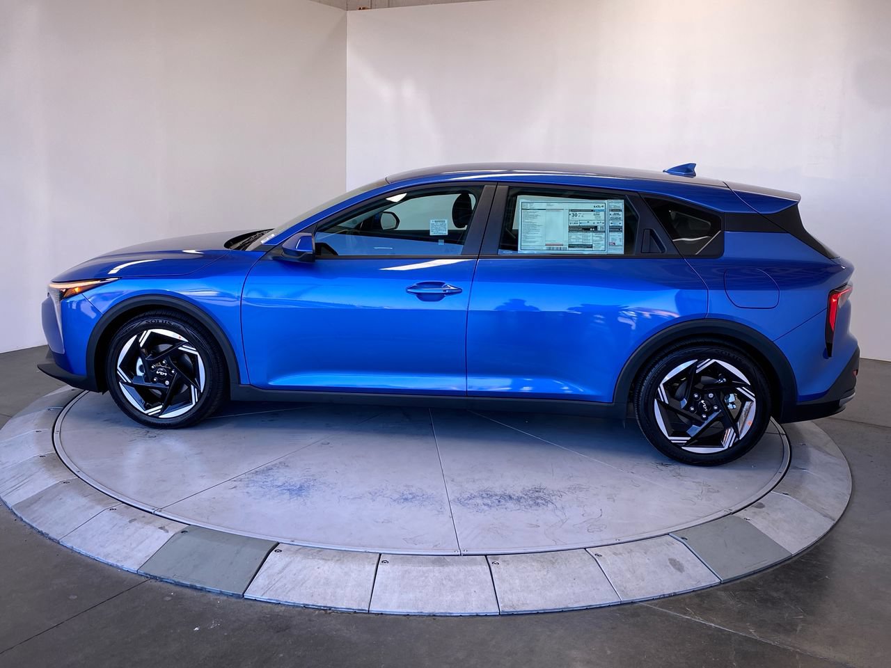 New 2026 Kia K4 EX FWD image 2