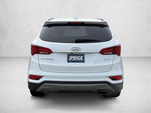 Used 2017 Hyundai Santa Fe Sport image 6