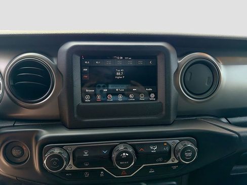 Used 2022 Jeep Wrangler Unlimited Sport AWD/4WD image 26