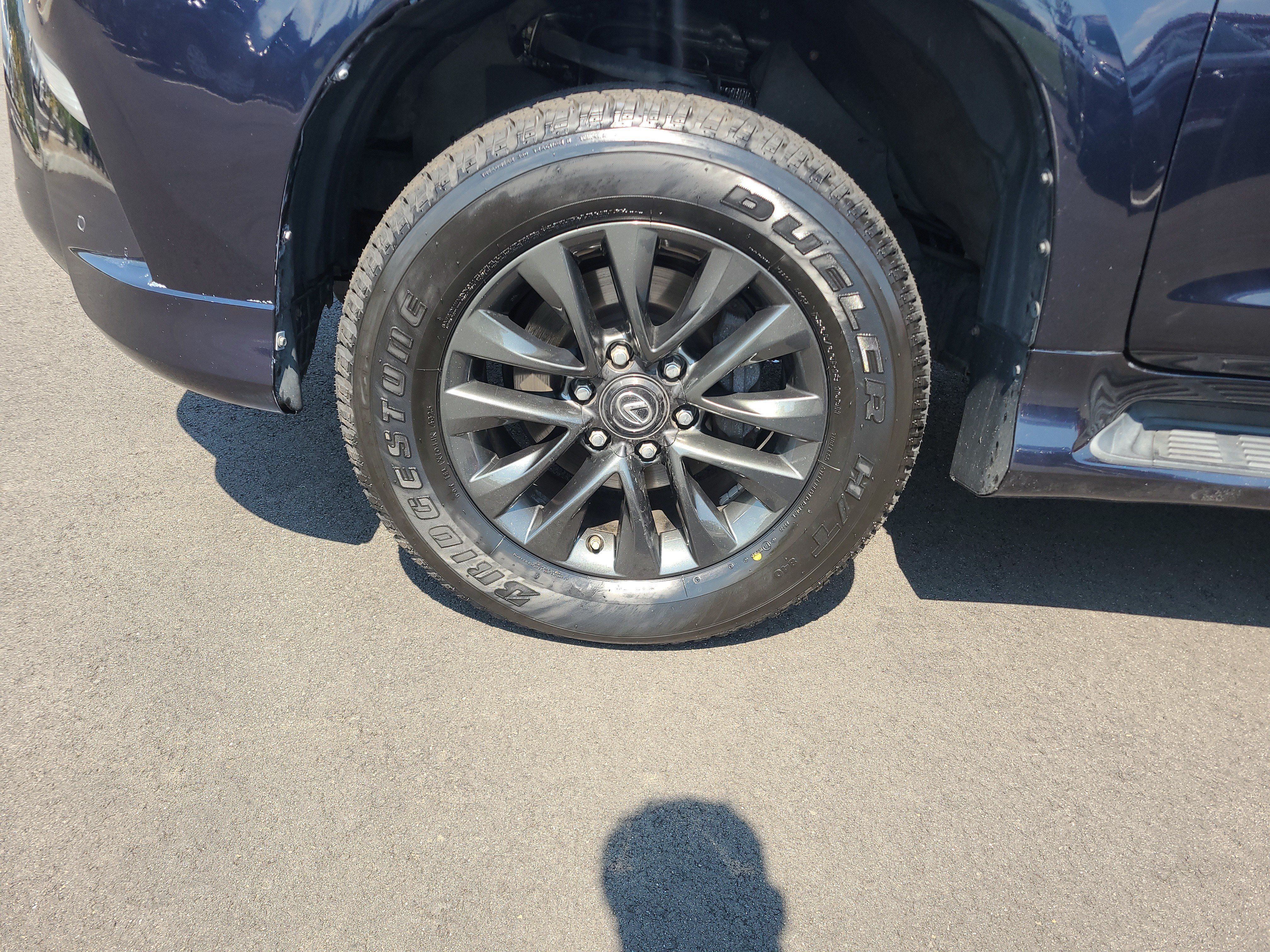 Used 2020 Lexus GX 460 Premium w/ Premium Package AWD/4WD image 9